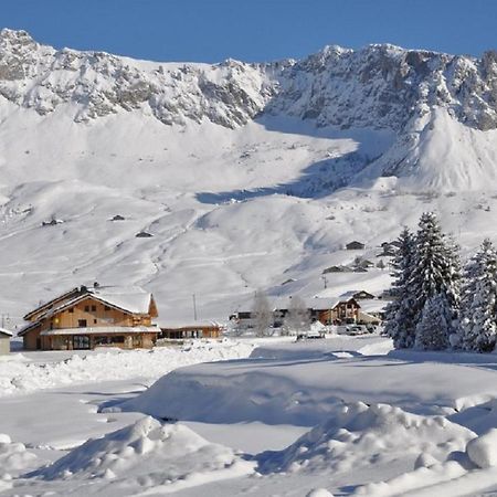 Les Roches 1500 Hotel Mieussy Buitenkant foto