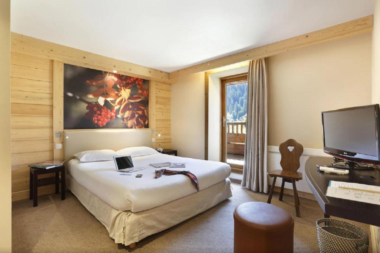 Les Roches 1500 Hotel Mieussy Buitenkant foto